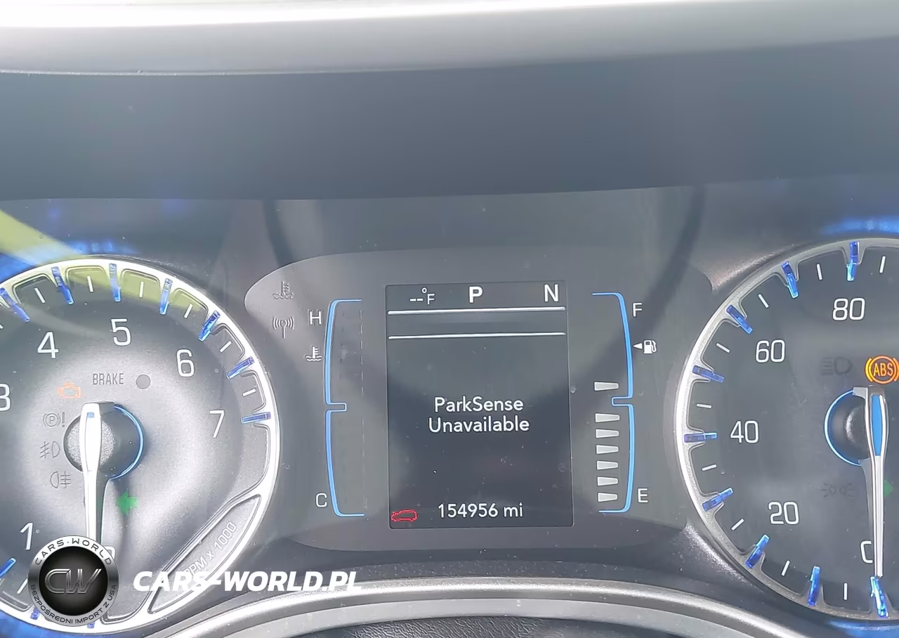 2020 Chrysler Pacifica Touring L VIN:2C4RC1BGXLR122986 - 15