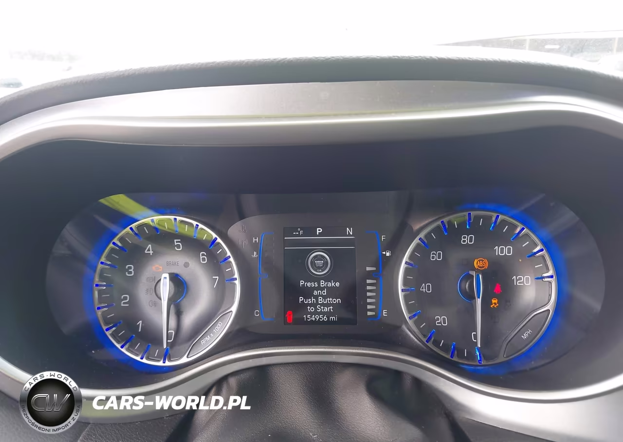 2020 Chrysler Pacifica Touring L VIN:2C4RC1BGXLR122986 - 7