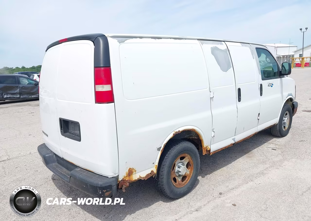 2007 Chevrolet Express Work Van VIN:1GCFG15X271112286 - 4