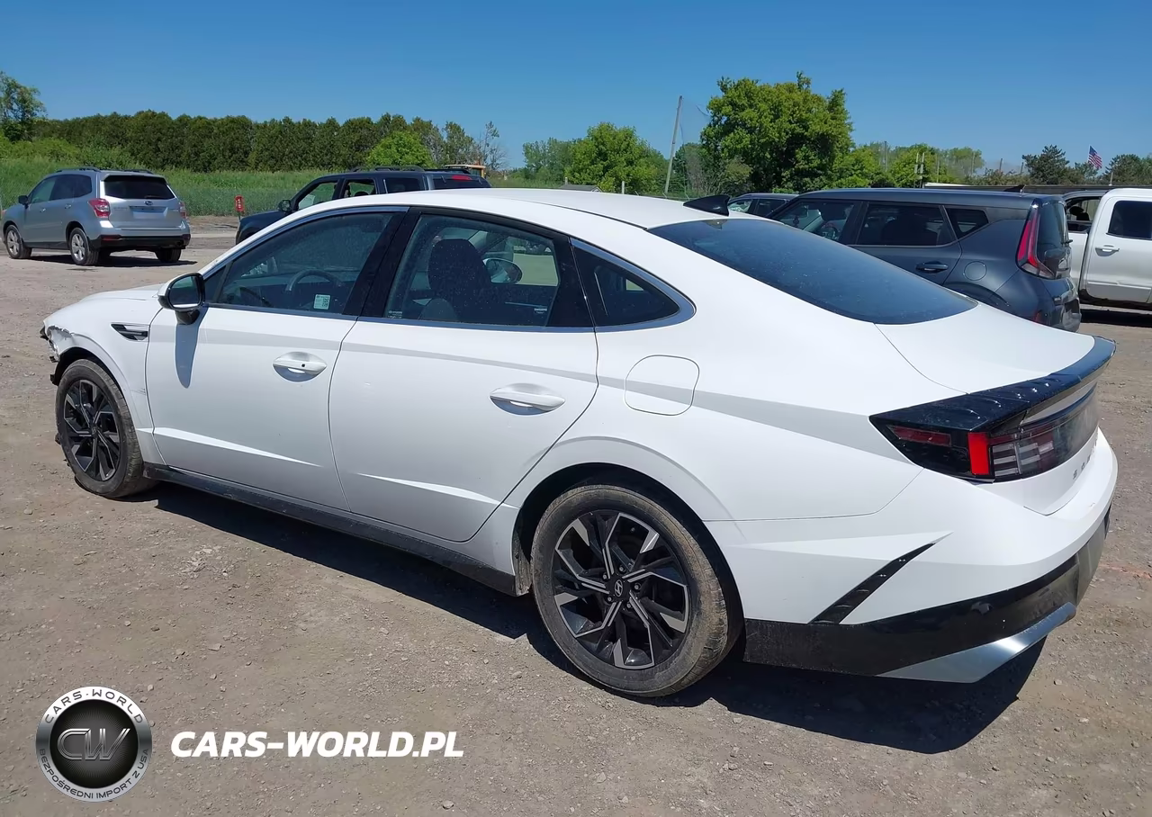 2025 Hyundai Sonata Sel VIN:KMHL64JA6SA434930 - 3