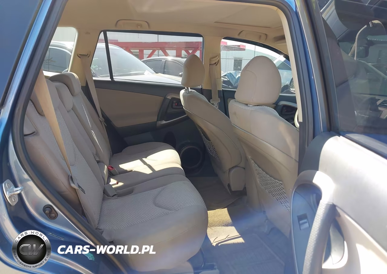 2007 Toyota Rav4 Limited VIN:JTMZD31V275032940 - 8