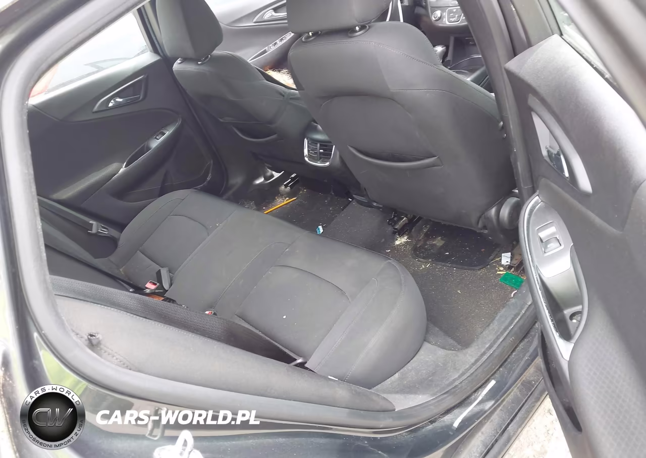 2018 Chevrolet Malibu Lt VIN:1G1ZD5ST1JF124382 - 8