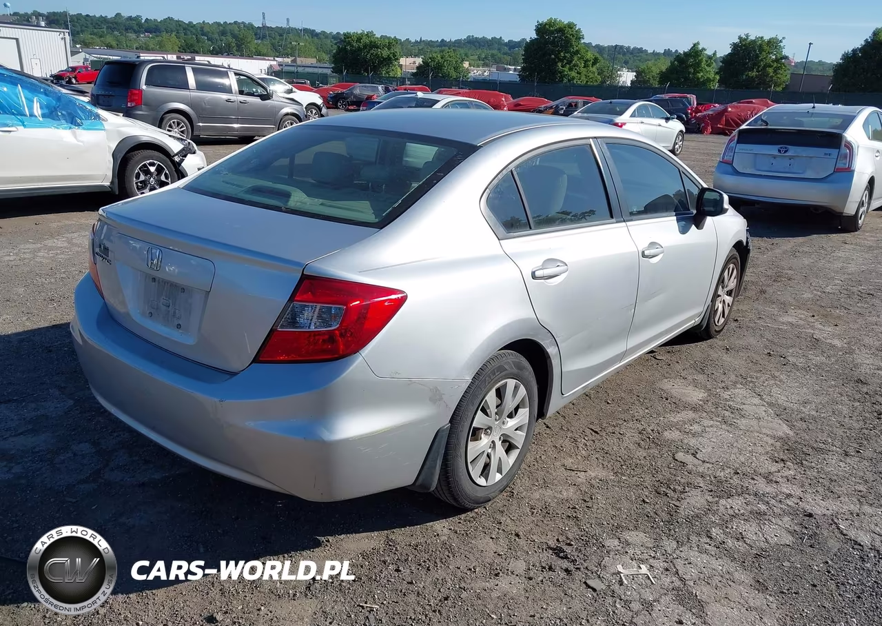 2012 Honda Civic Lx VIN:19XFB2F5XCE355823 - 4