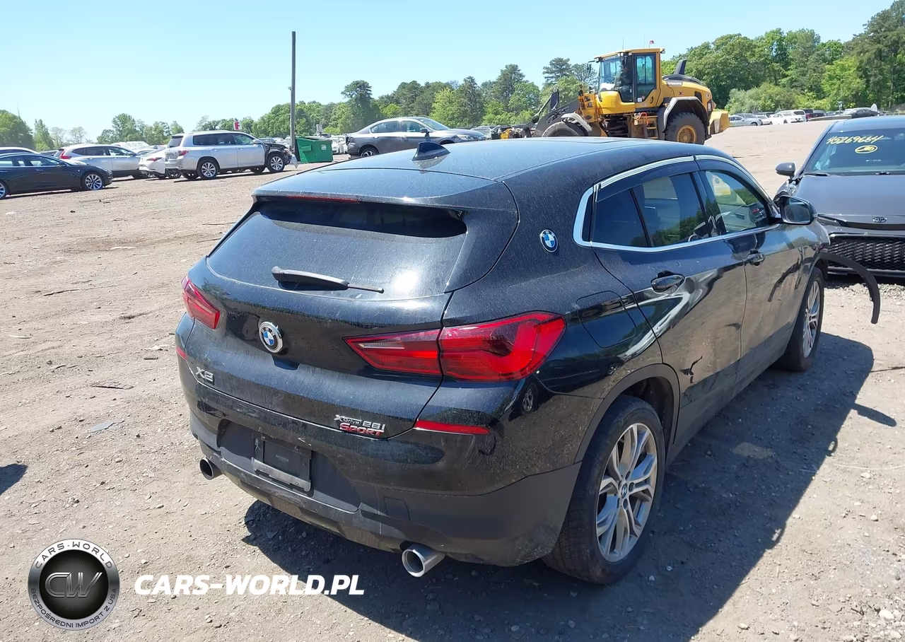 2018 BMW X2 xDrive28I VIN:WBXYJ5C36JEF77063 - 4