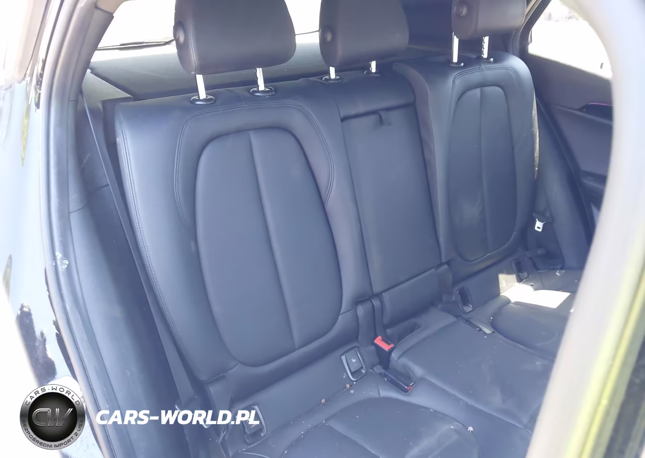2018 BMW X2 xDrive28I VIN:WBXYJ5C36JEF77063 - 8