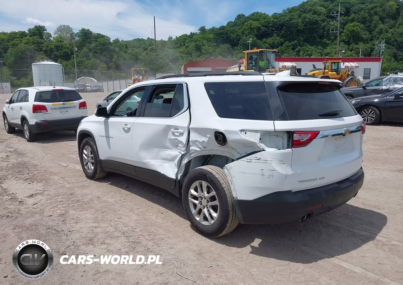 2020 Chevrolet Traverse Awd Lt Cloth VIN:1GNEVGKWXLJ296426 - 3