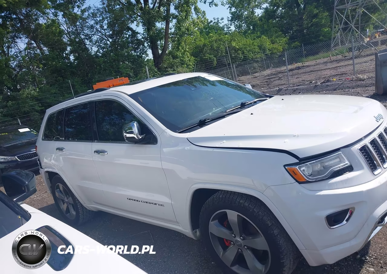 2015 Jeep Grand Cherokee Overland VIN:1C4RJFCG8FC611529 - 13