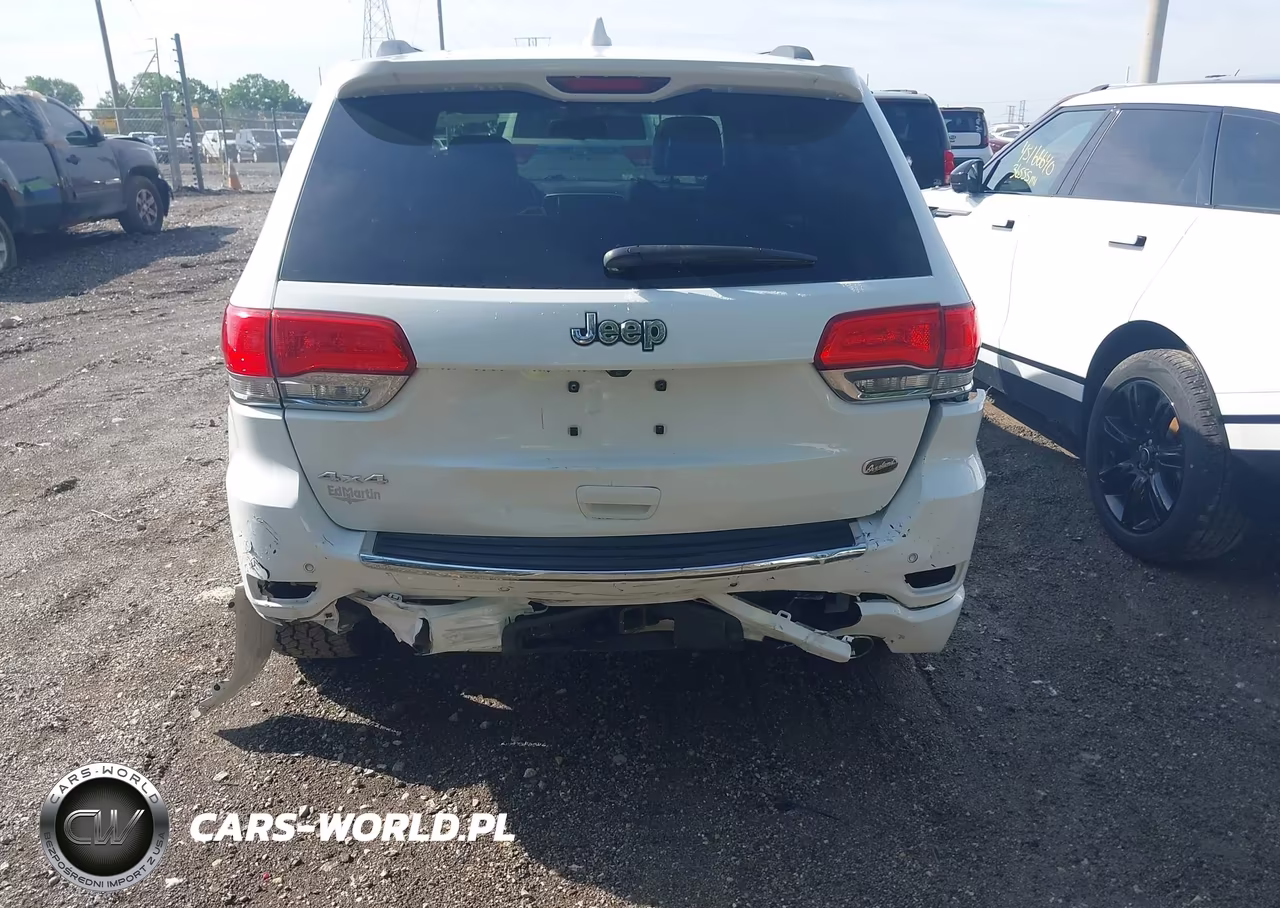 2015 Jeep Grand Cherokee Overland VIN:1C4RJFCG8FC611529 - 16