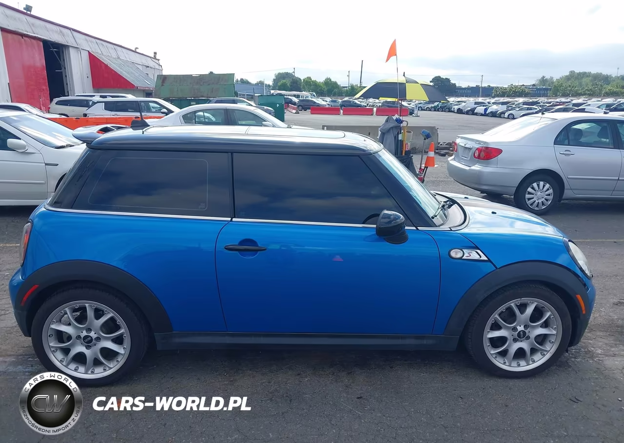 MINI COOPER S VIN:WMWMF73558TV33839 - 14