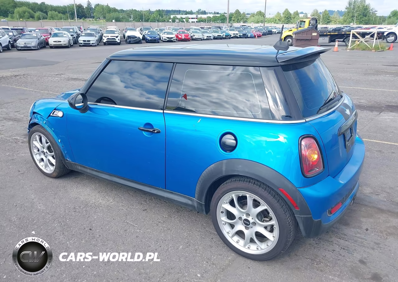 MINI COOPER S VIN:WMWMF73558TV33839 - 3