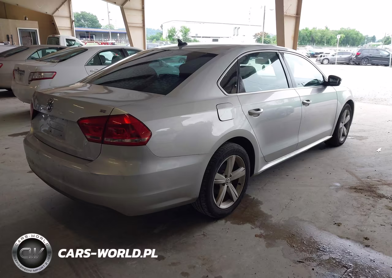2013 Volkswagen Passat 2.5L Se VIN:1VWBP7A37DC131689 - 4