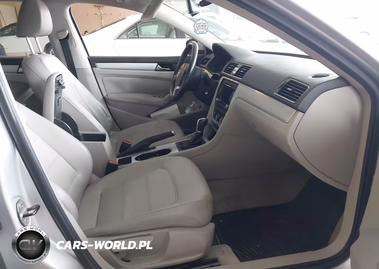 2013 Volkswagen Passat 2.5L Se VIN:1VWBP7A37DC131689 - 5