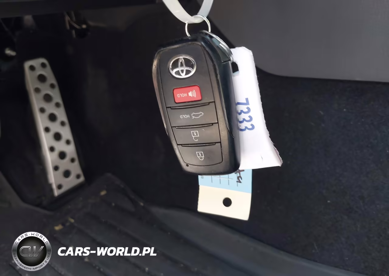 2026 Toyota Camry Se VIN:4T1DBADK1TU554685 - 11