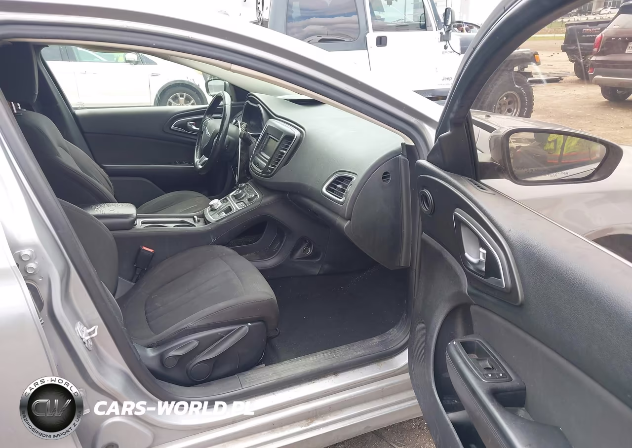 2015 Chrysler 200 Limited VIN:1C3CCCAB9FN658888 - 5