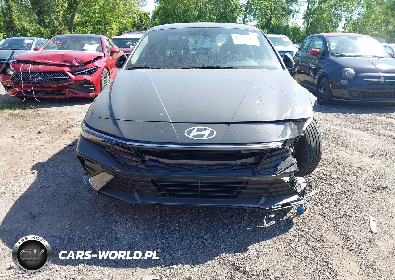 2025 Hyundai Elantra Sel Sport VIN:KMHLM4DG0SU024547 - 12