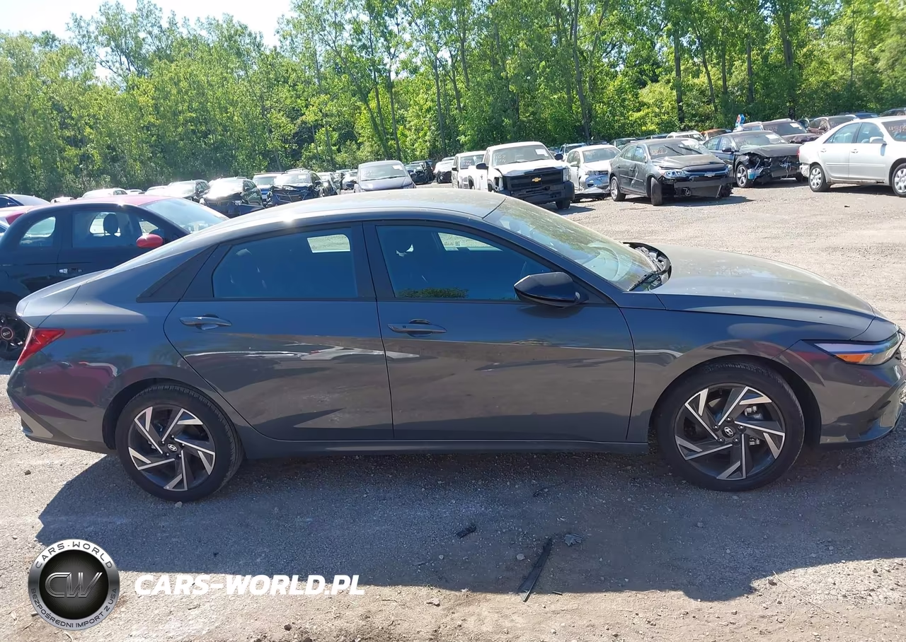 2025 Hyundai Elantra Sel Sport VIN:KMHLM4DG0SU024547 - 13