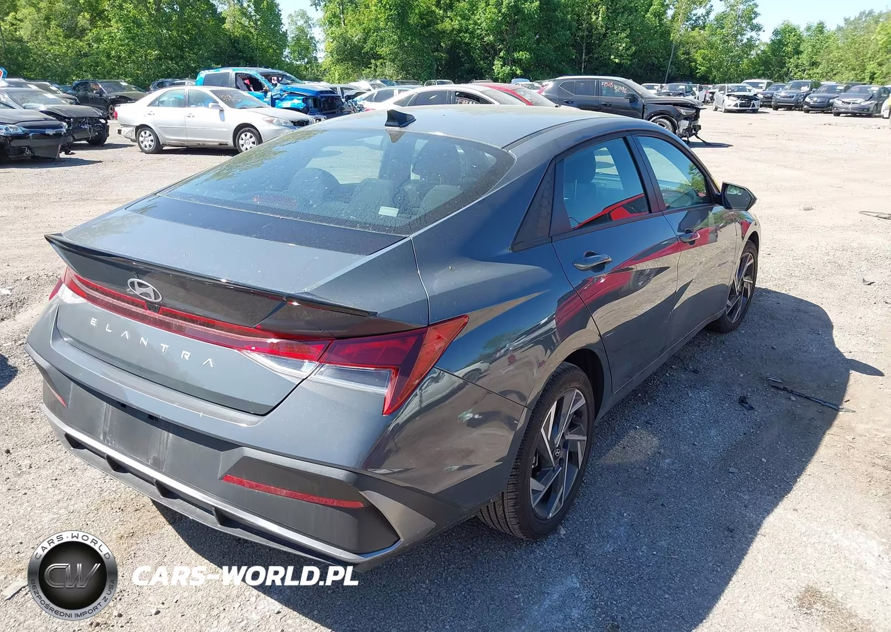 2025 Hyundai Elantra Sel Sport VIN:KMHLM4DG0SU024547 - 4