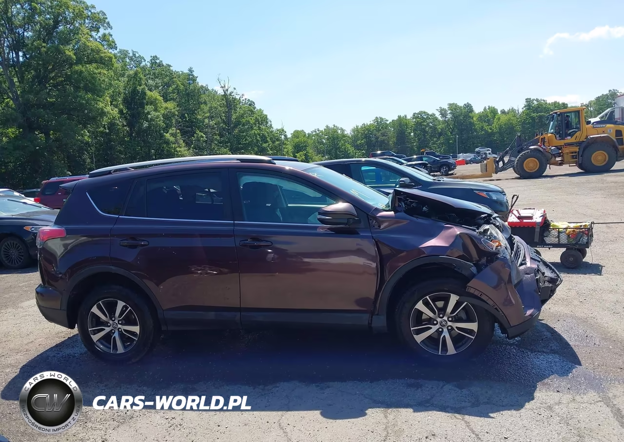 2018 Toyota Rav4 Xle VIN:2T3RFREV8JW754419 - 13