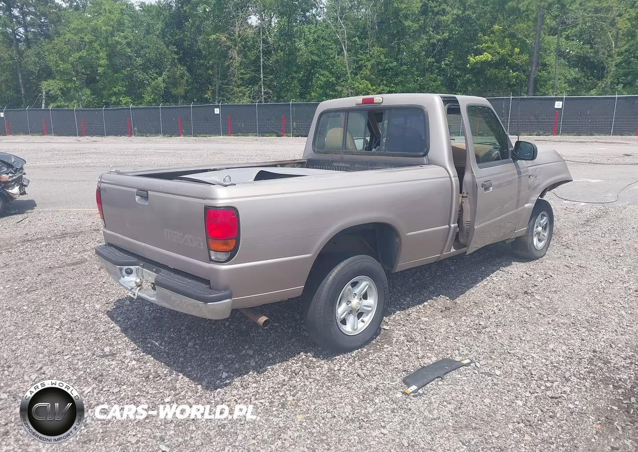 1996 Mazda B2300 VIN:4F4CR12A9TTM08585 - 4