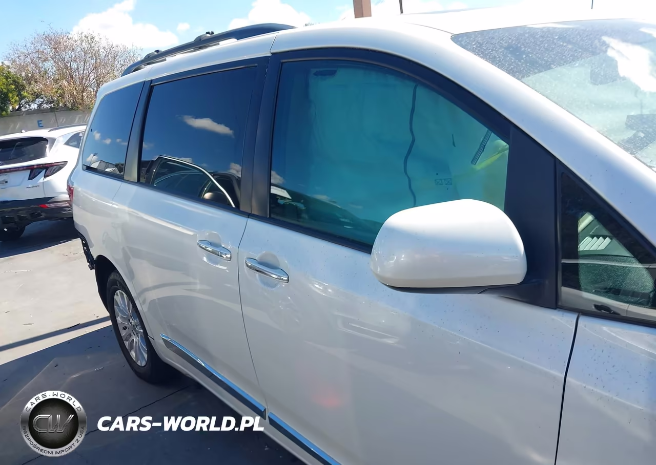 2015 Toyota Sienna Xle 8 Passenger VIN:5TDYK3DCXFS575490 - 14