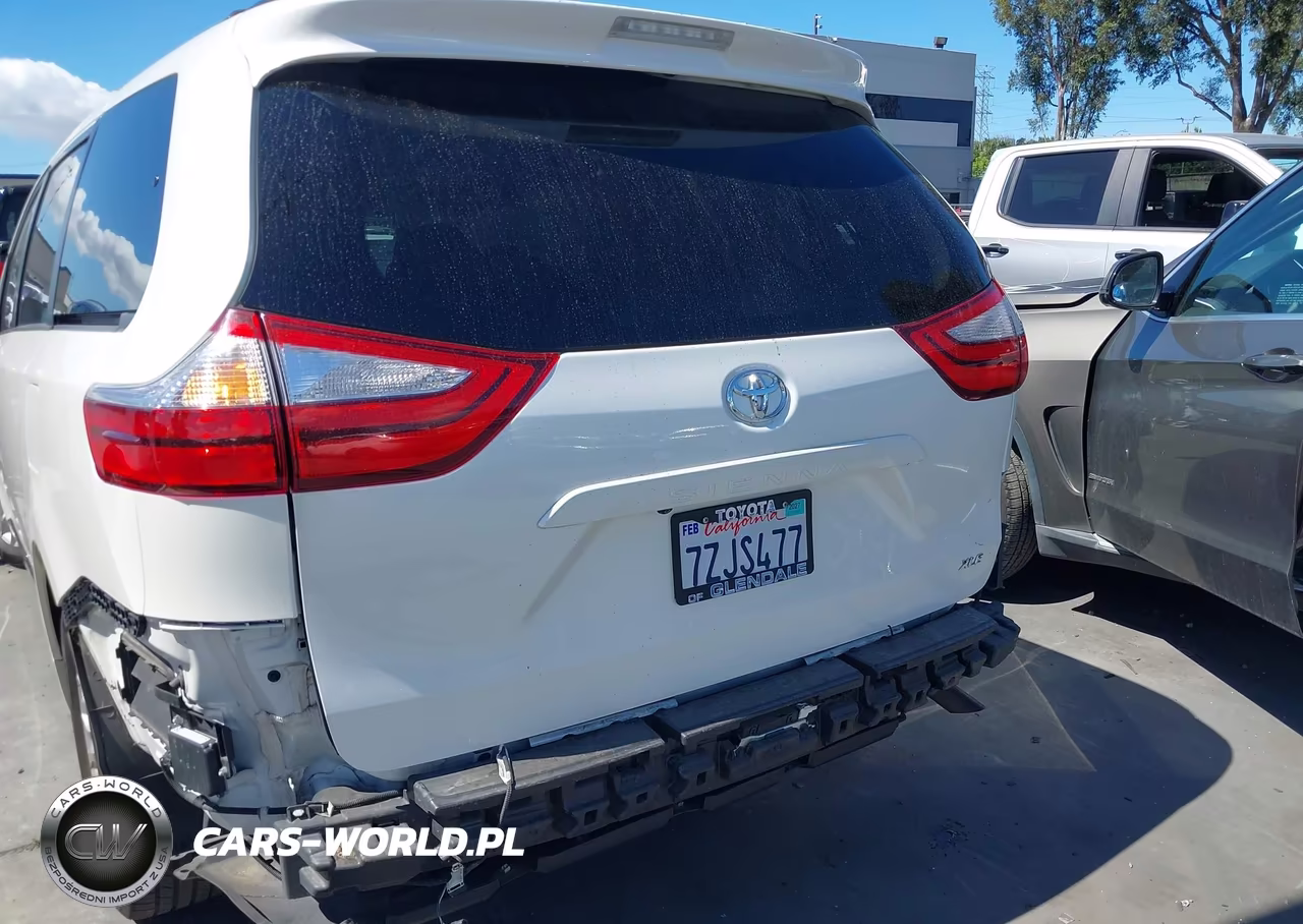 2015 Toyota Sienna Xle 8 Passenger VIN:5TDYK3DCXFS575490 - 17