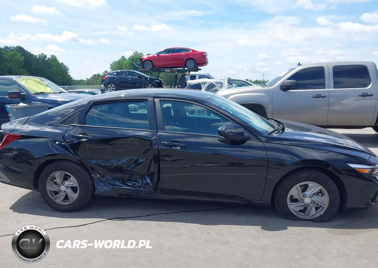 2026 Hyundai Elantra Se VIN:KMHLL4DG5TU171435 - 13
