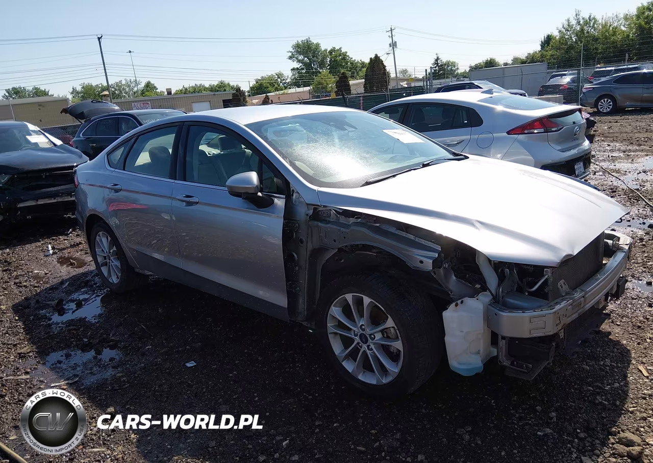 2020 Ford Fusion Se – zdjęcie 1 z 17
