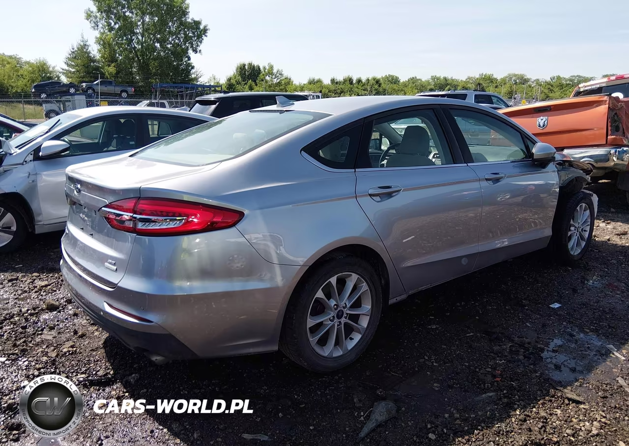 2020 Ford Fusion Se VIN:3FA6P0HD5LR191681 - 4