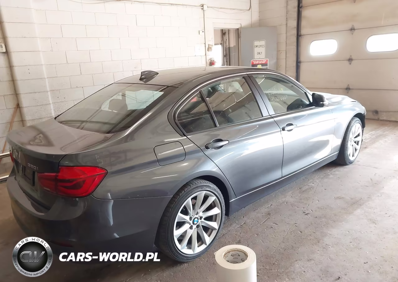 2017 BMW 320I xDrive VIN:WBA8A3C53HK691739 - 4