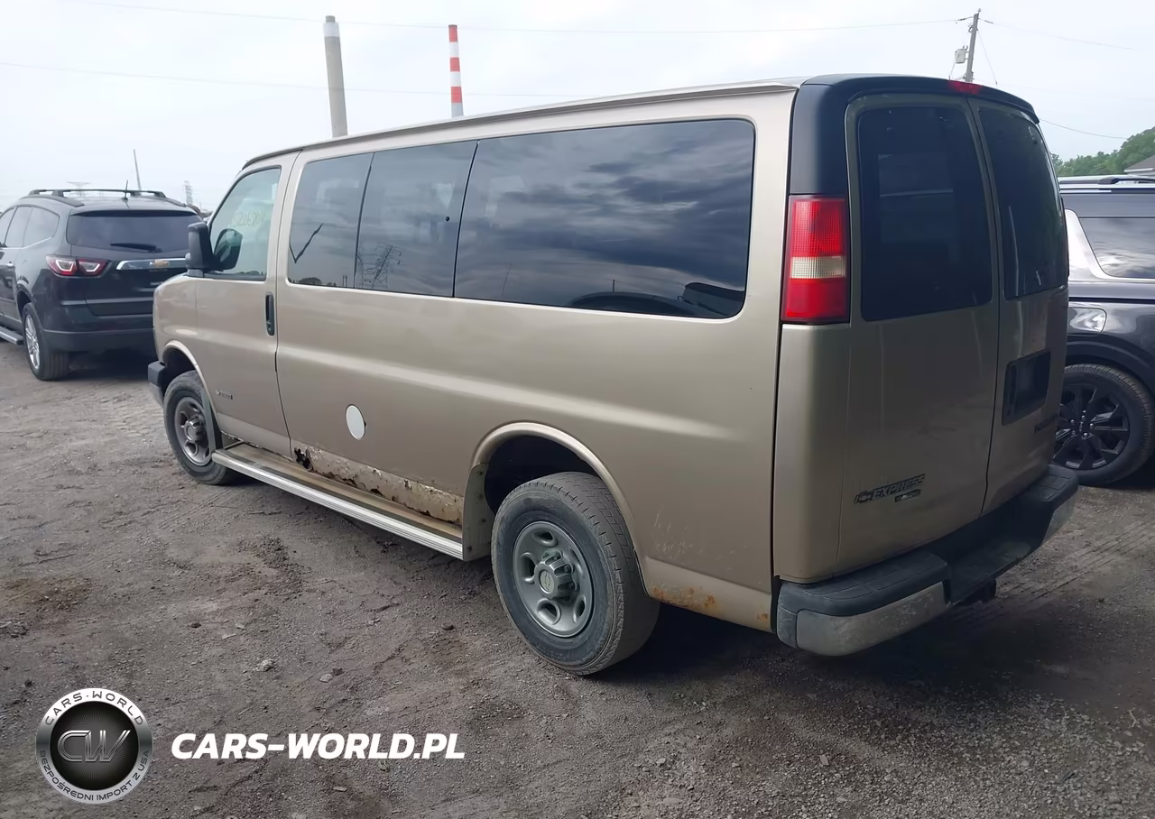 2005 Chevrolet Express VIN:1GAHG35UX51267670 - 3