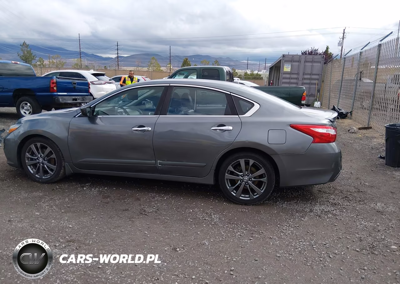 2018 Nissan Altima 2.5 Sr VIN:1N4AL3AP8JC289658 - 14