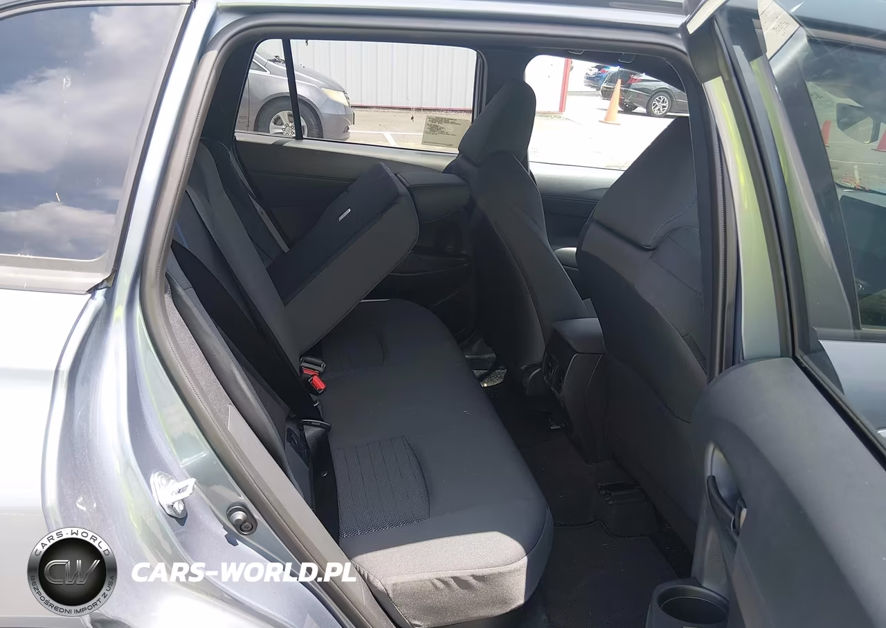 2026 Toyota Corolla Cross Hybrid Se VIN:7MUFBABG7TV098715 - 8