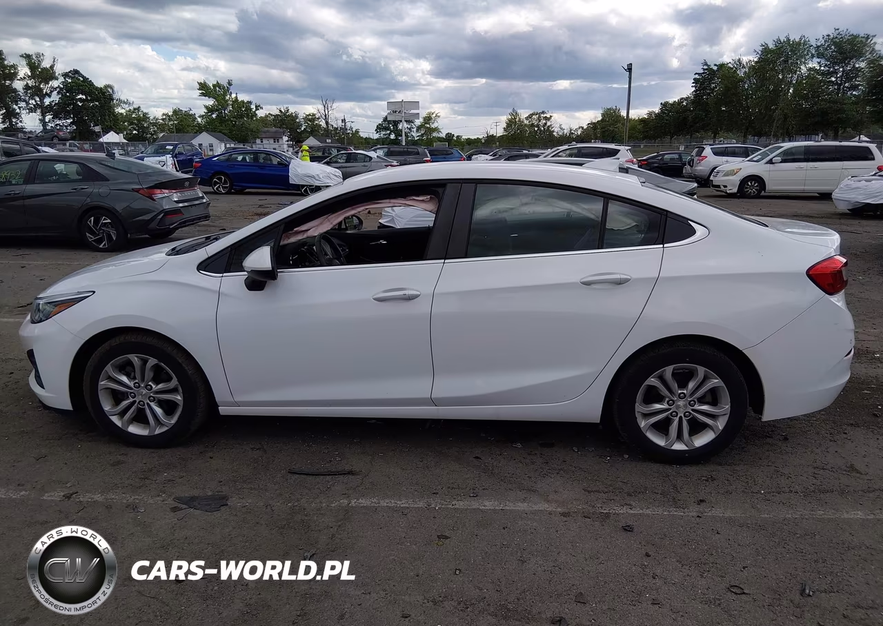 2019 Chevrolet Cruze Lt VIN:1G1BE5SM1K7124627 - 14
