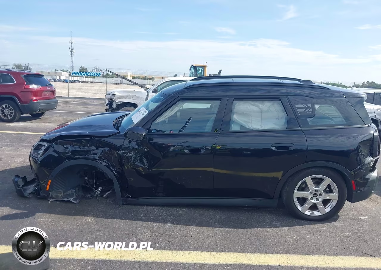 2025 Mini Se Countryman Se All4 VIN:WMZ53GA02S7R60449 - 14