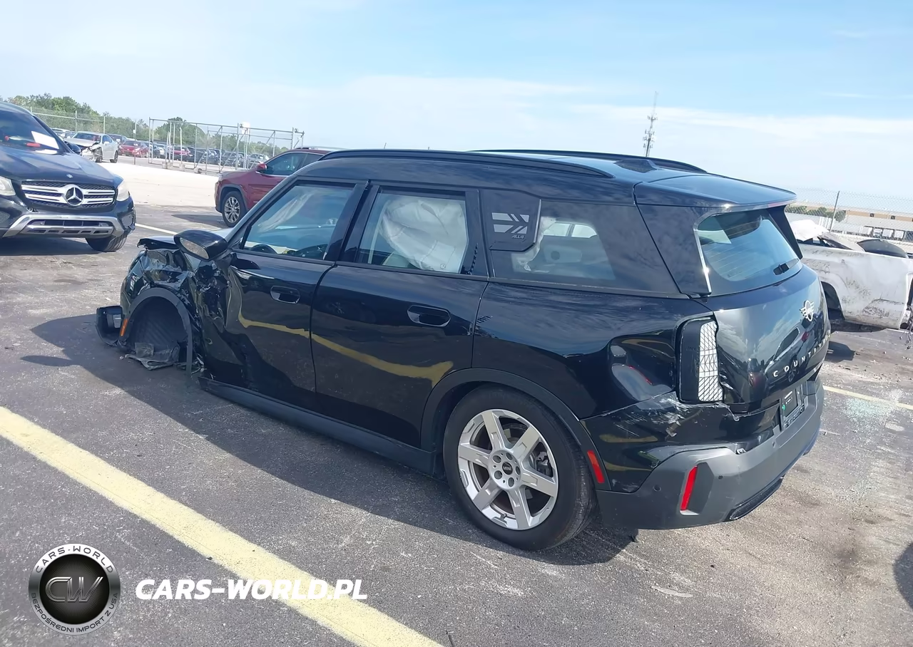 2025 Mini Se Countryman Se All4 VIN:WMZ53GA02S7R60449 - 3
