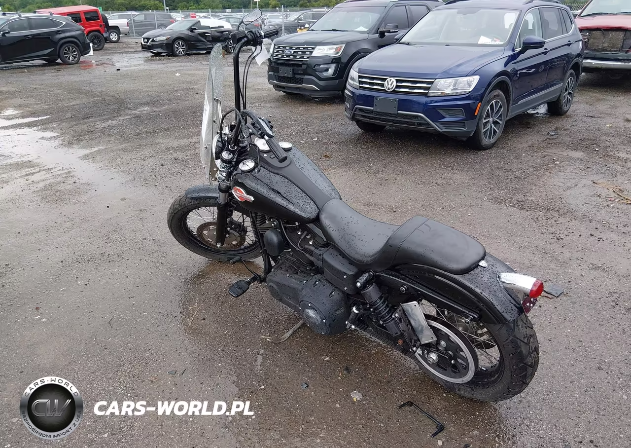 2010 Harley-Davidson Fxdb VIN:1HD1GX417AC315761 - 3