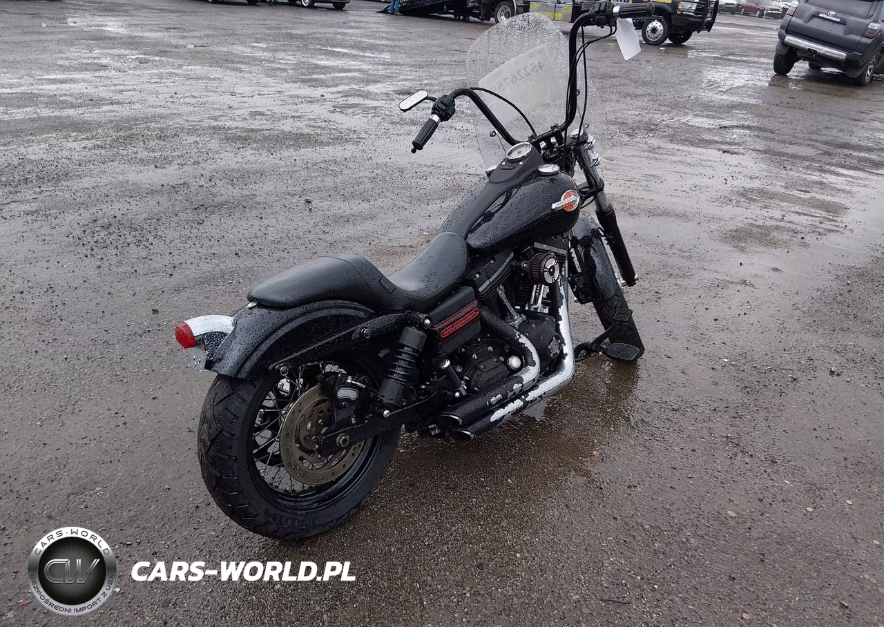 2010 Harley-Davidson Fxdb VIN:1HD1GX417AC315761 - 4
