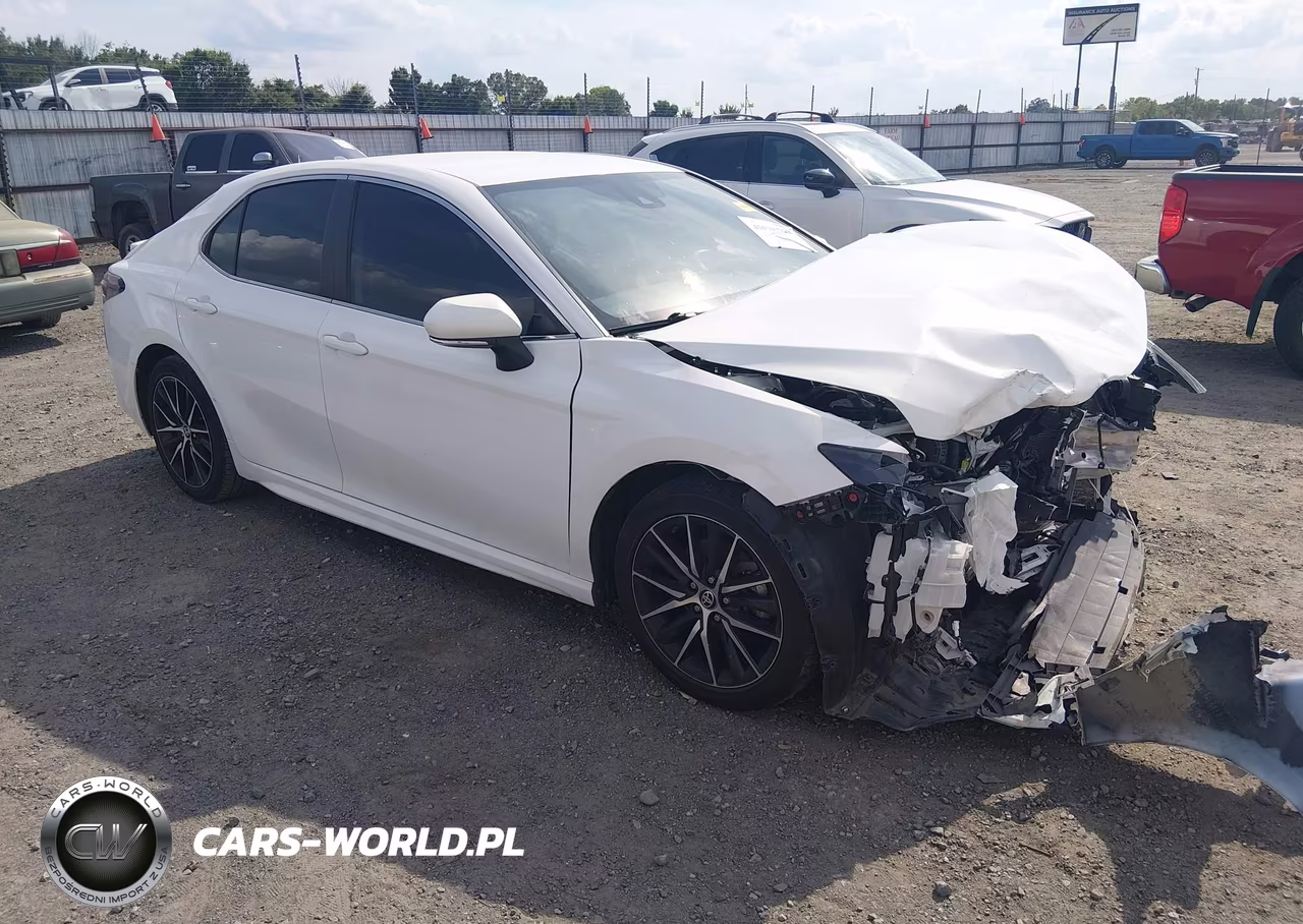 2024 Toyota Camry Se – zdjęcie 1 z 18