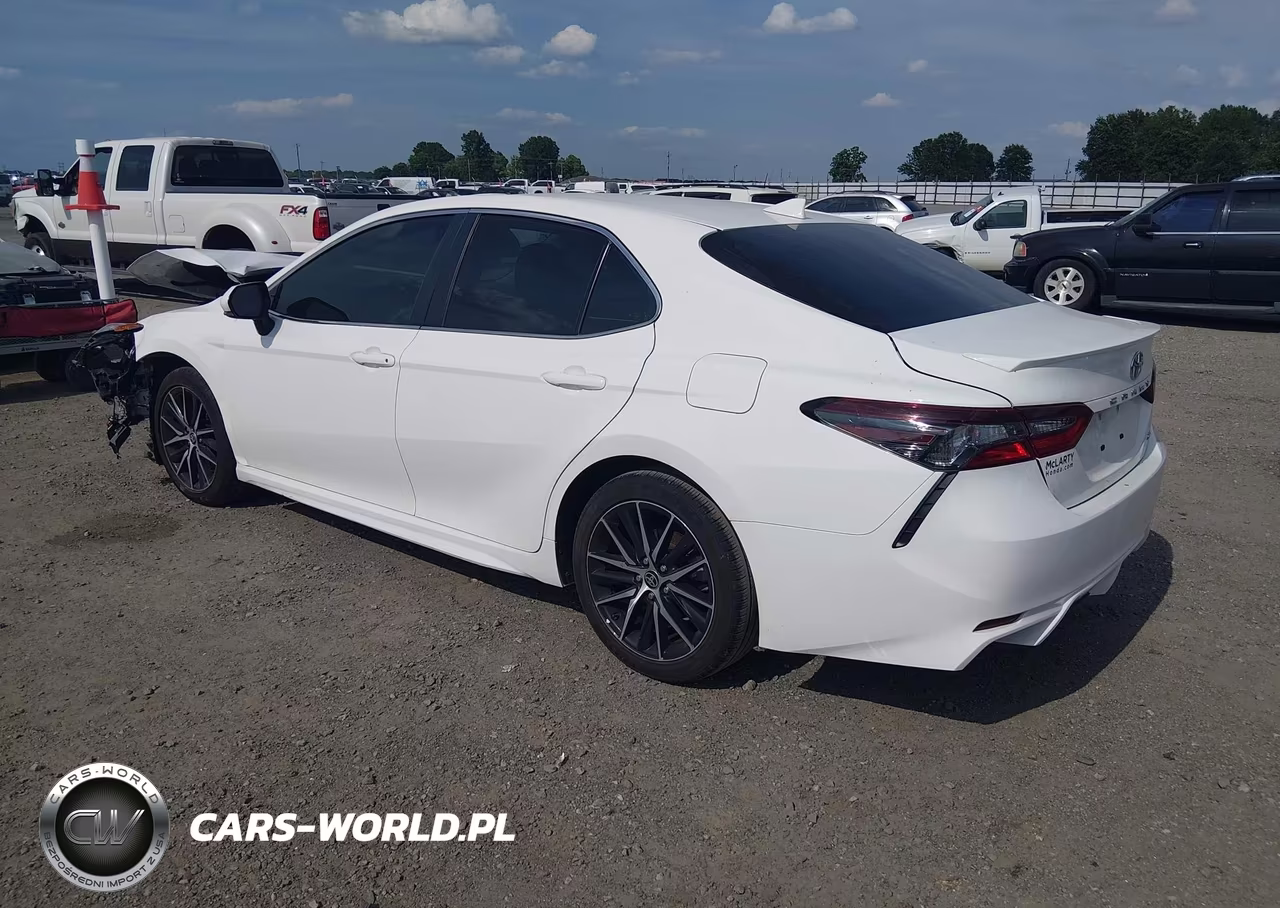 2024 Toyota Camry Se VIN:4T1G11AKXRU193812 - 3