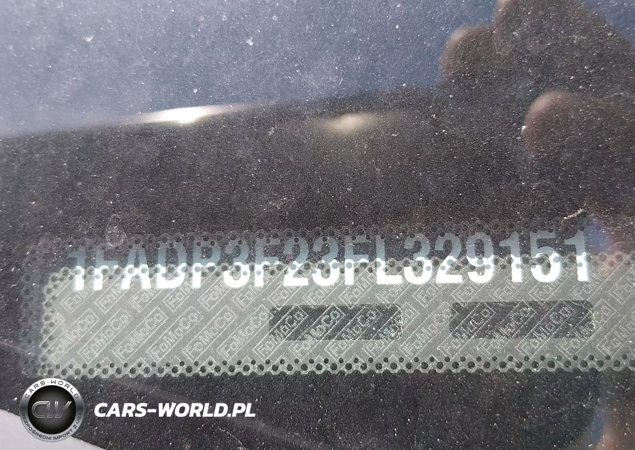 2015 Ford Focus Se VIN:1FADP3F23FL329151 - 9
