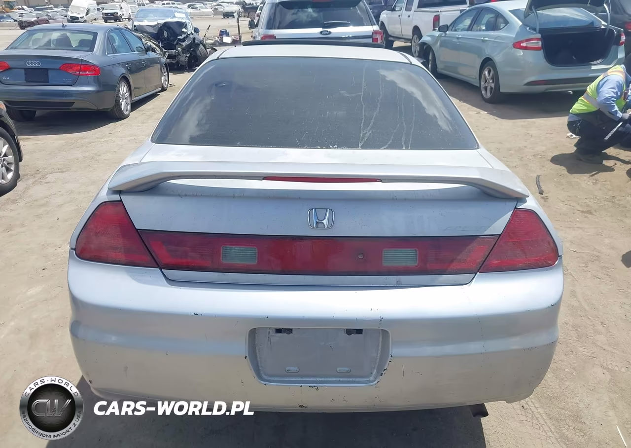 2001 Honda Accord 2.3 Ex VIN:1HGCG32771A031070 - 17