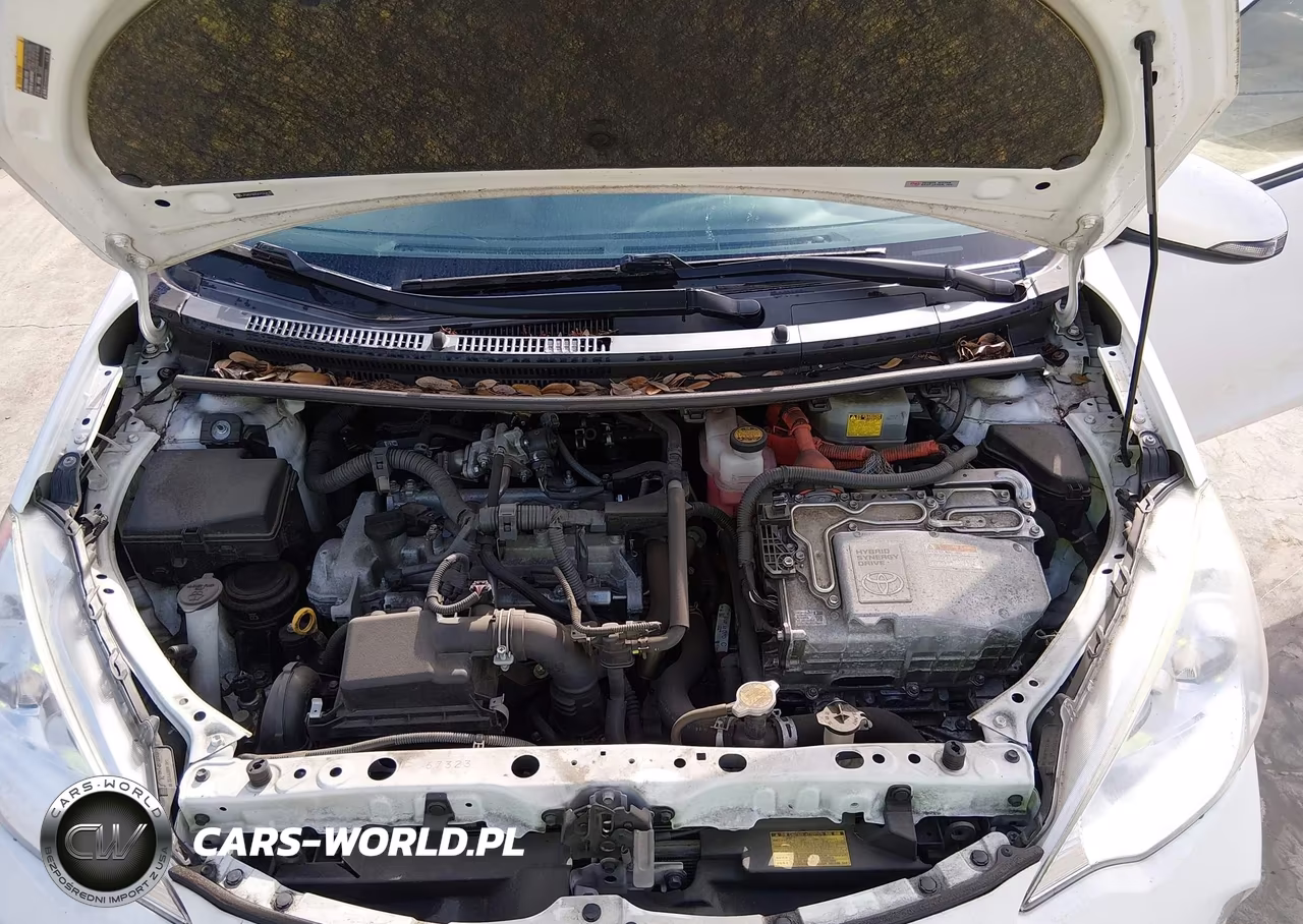2012 Toyota Prius C Two VIN:JTDKDTB35C1522630 - 10