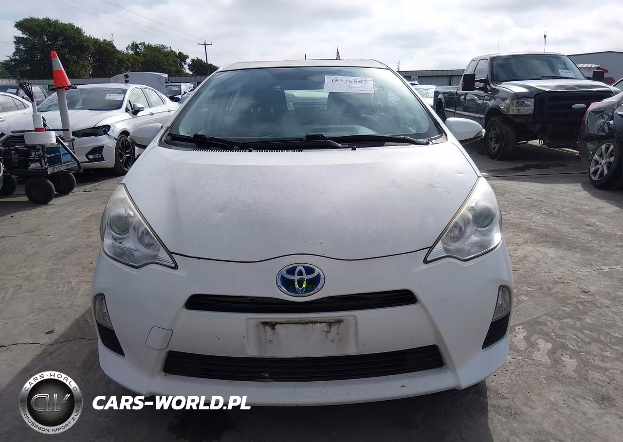 2012 Toyota Prius C Two VIN:JTDKDTB35C1522630 - 13