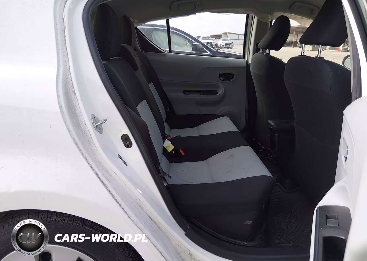 2012 Toyota Prius C Two VIN:JTDKDTB35C1522630 - 8