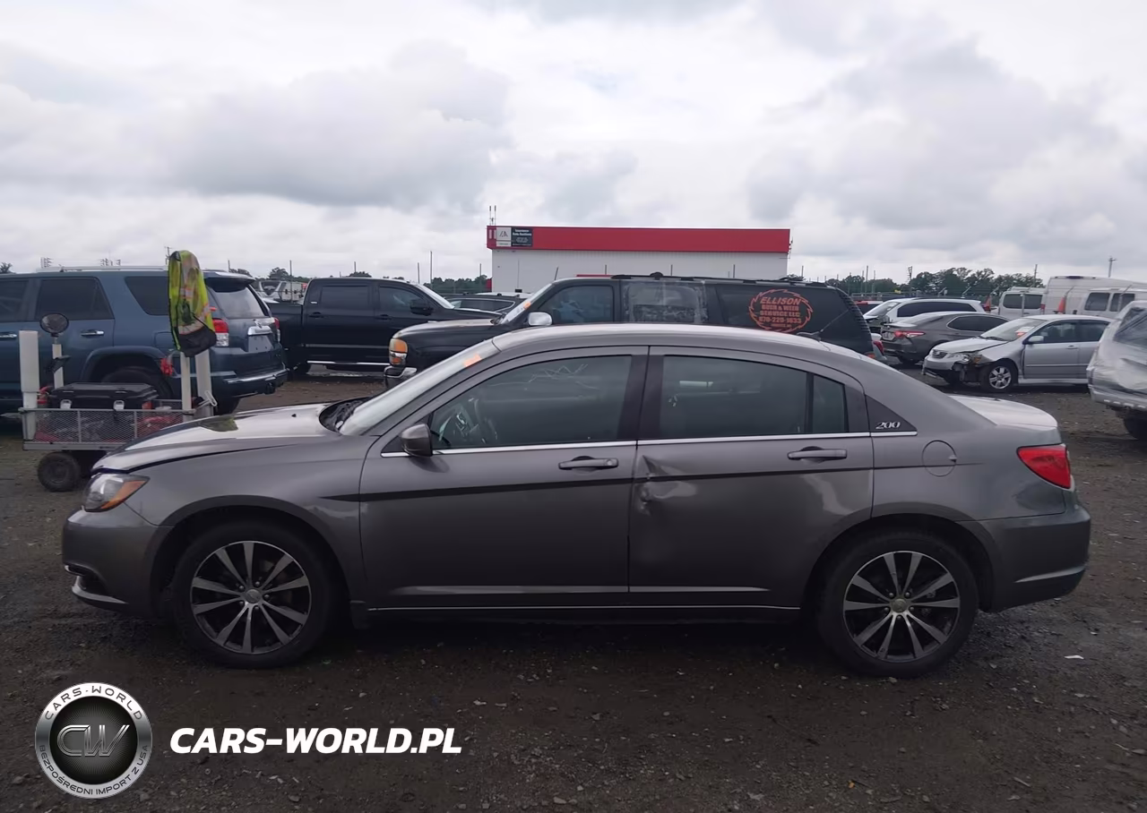 2013 Chrysler 200 Touring VIN:1C3CCBBB2DN584719 - 14