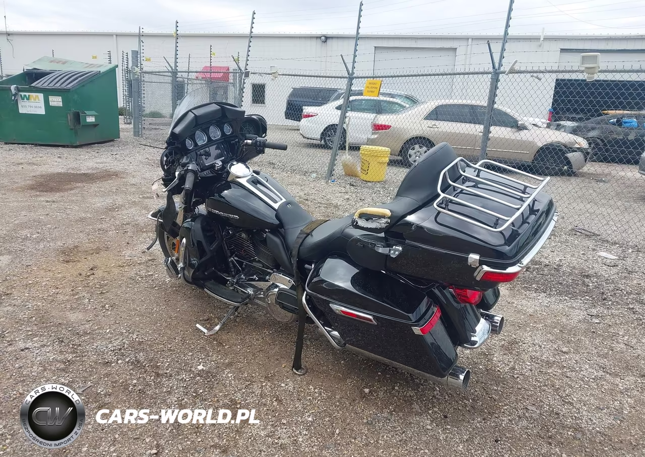 2018 Harley-Davidson Flhtk Ultra Limited VIN:1HD1KED15JB638991 - 3