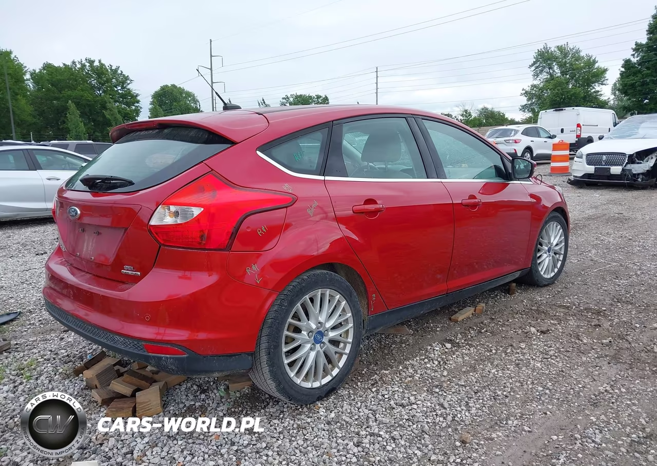 2012 Ford Focus Sel VIN:1FAHP3M21CL429166 - 4