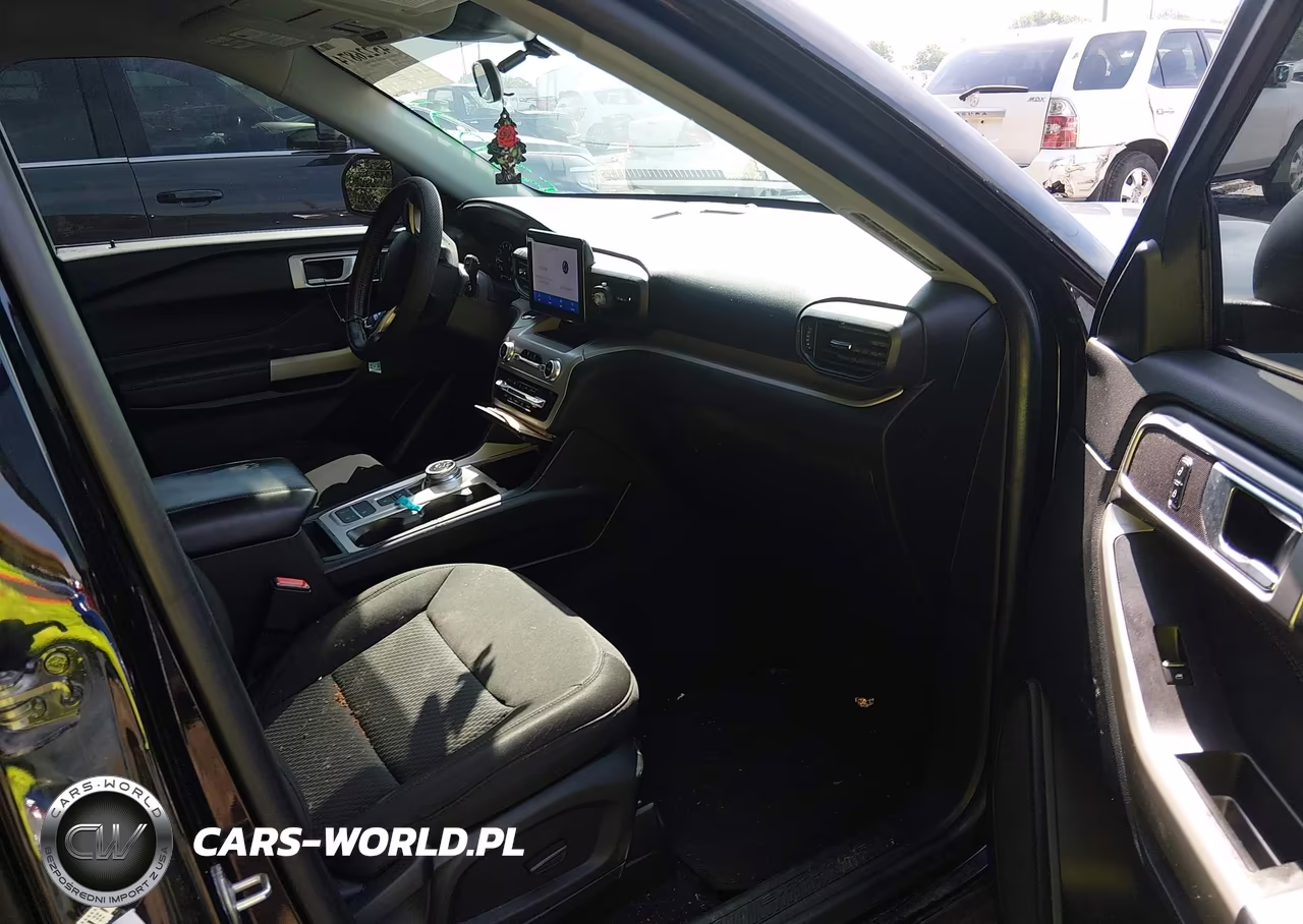 2023 Ford Explorer Xlt VIN:1FMSK7DH6PGA63628 - 5