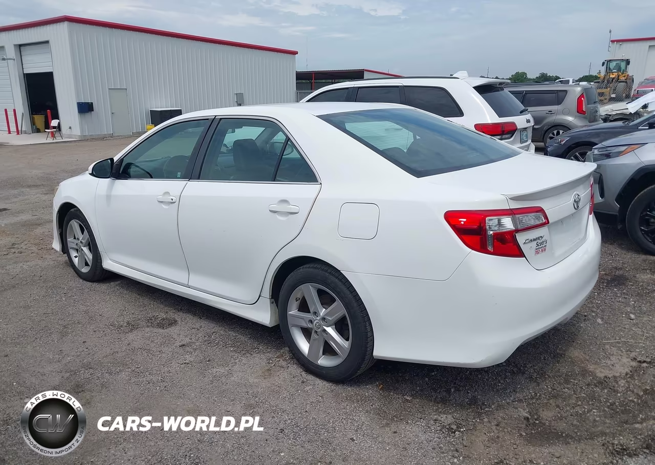 2014 Toyota Camry Se VIN:4T1BF1FK2EU302844 - 14