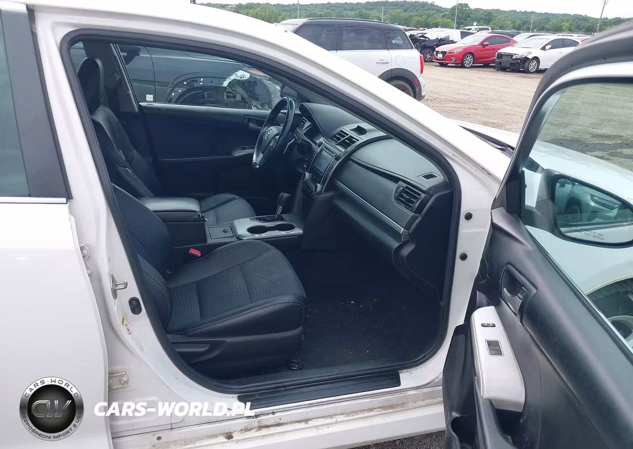 2014 Toyota Camry Se VIN:4T1BF1FK2EU302844 - 5